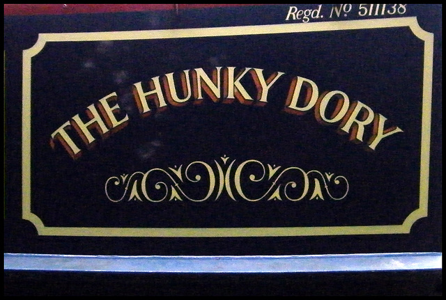 The Hunky Dory narrowboat