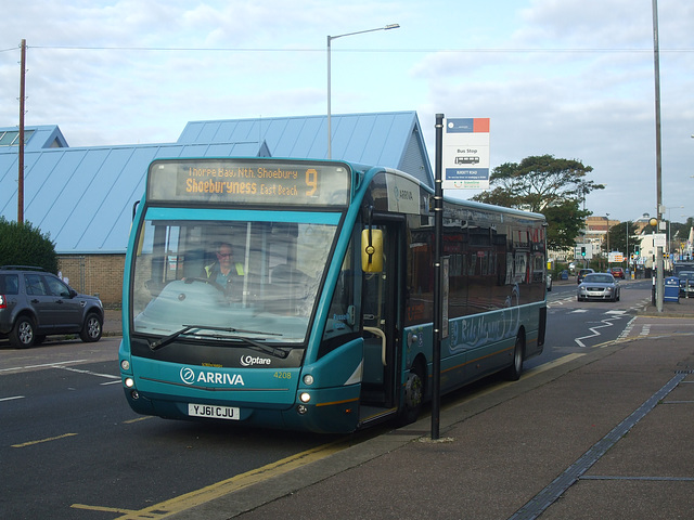 Arriva 4208 (YJ61 CJU) in Southend - 25 Sep 2015 (DSCF1780)