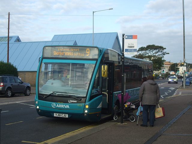 Arriva 4208 (YJ61 CJU) in Southend - 25 Sep 2015 (DSCF1779)