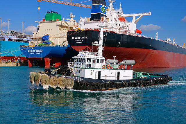 DSME tug