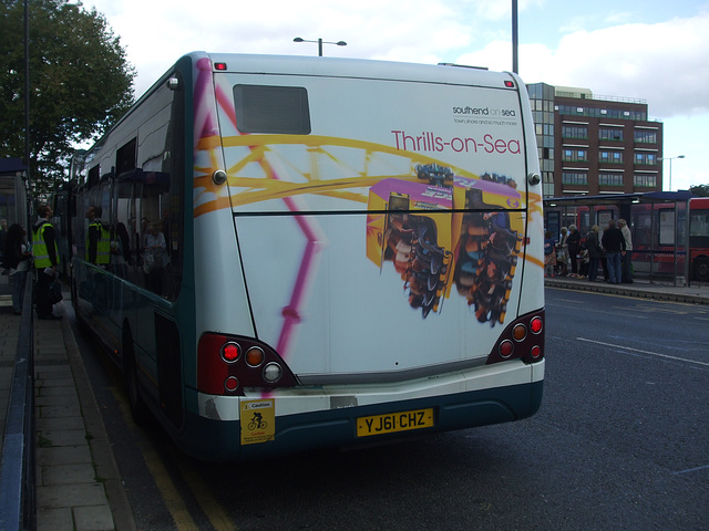 Arriva 4204 (YJ61 CHZ) in Southend - 25 Sep 2015 (DSCF1819)