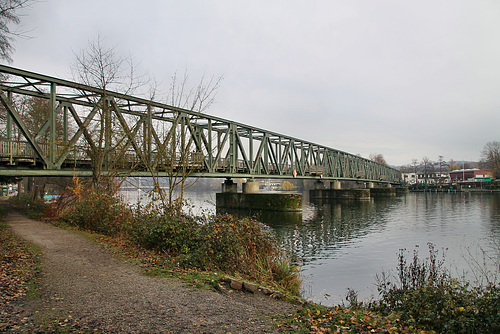 Ehemalige Eisenbahnbrücke Kupferdreh (Essen-Heisingen) / 1.12.2019