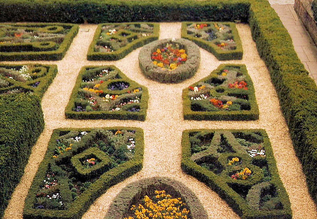 Garden at Hampton Court Palace