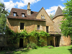 donjon,manoir de la salle SAINT LEON SUR VEZERE