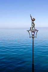 170823 Montreux sculpture quai 1