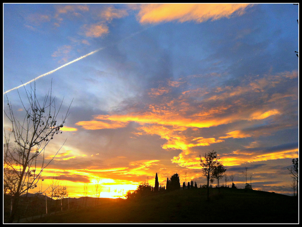 Amanecer de oro.