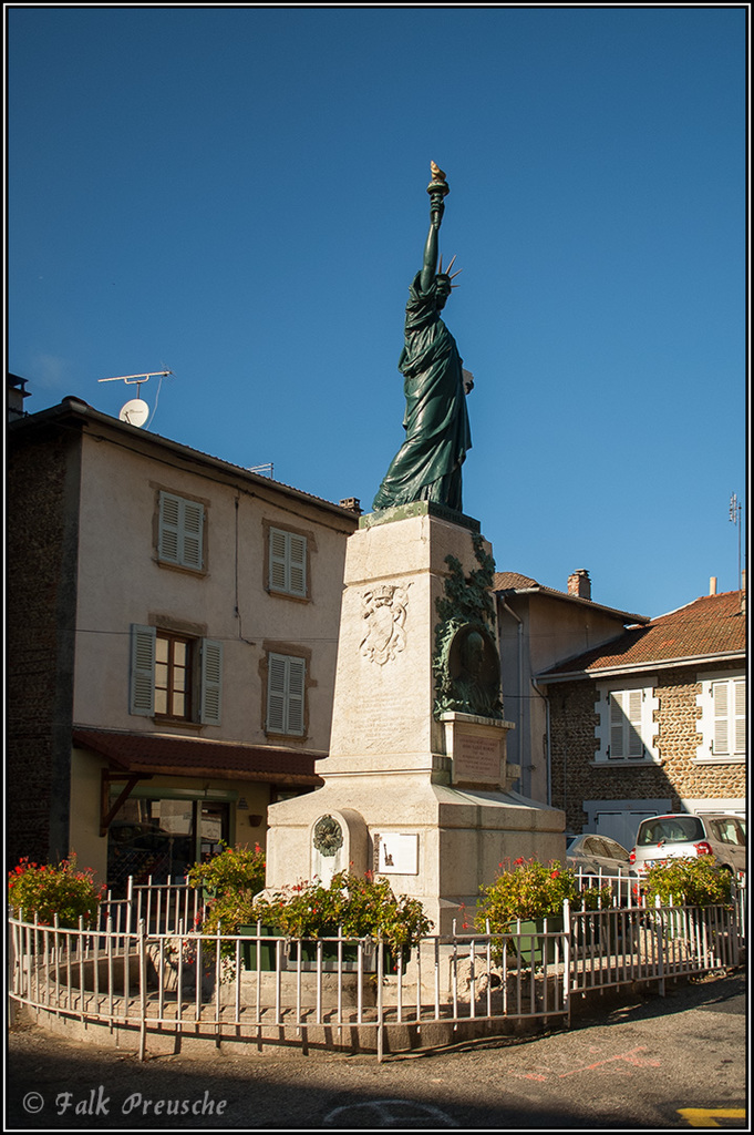 Petit Liberté éclairant le monde