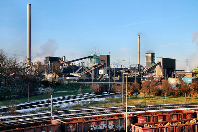 Blick zur Kokerei der HKM (Duisburg-Hüttenheim) / 20.01.2024