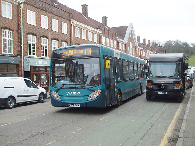 DSCF0845 Arriva 3552 (KX09 GYB) in Hitchin - 23 Feb 2018