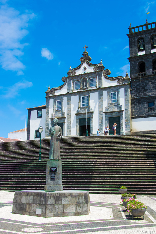 Ribeira Grande (© Buelipix)