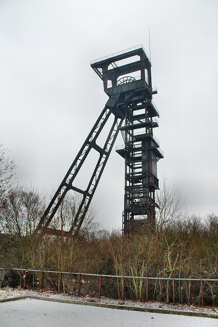 Fördergerüst der ehem. Zeche Holland 3/4/6 (Wattenscheid) / 7.01.2017