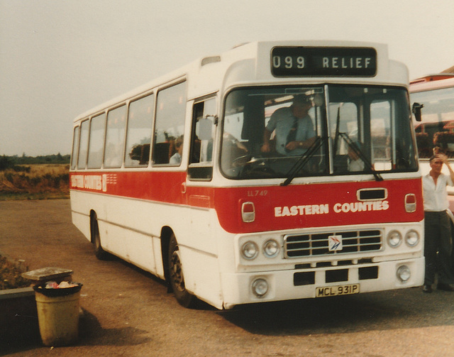 Eastern Counties MCL 931P at The Suffolk Punch, Red Lodge - Aug 1983