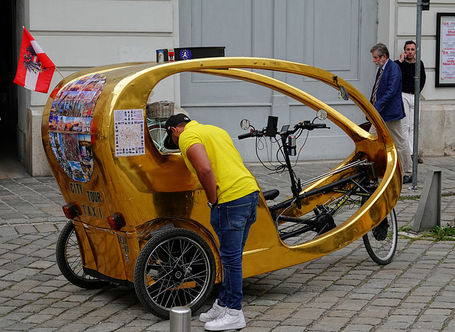 Gold cycle tuk-tuk