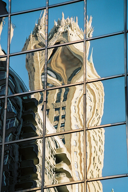 l'œil fou du bâtiment GE - New-York