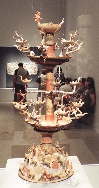 Lamp with 16 Branches in the Metropolitan Museum of Art, July 2017