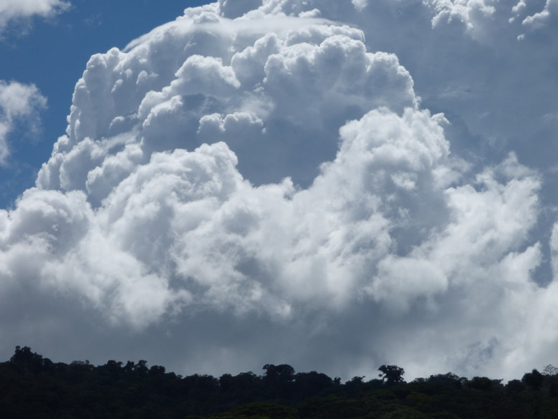 Cielo de nubes blancas de CRica