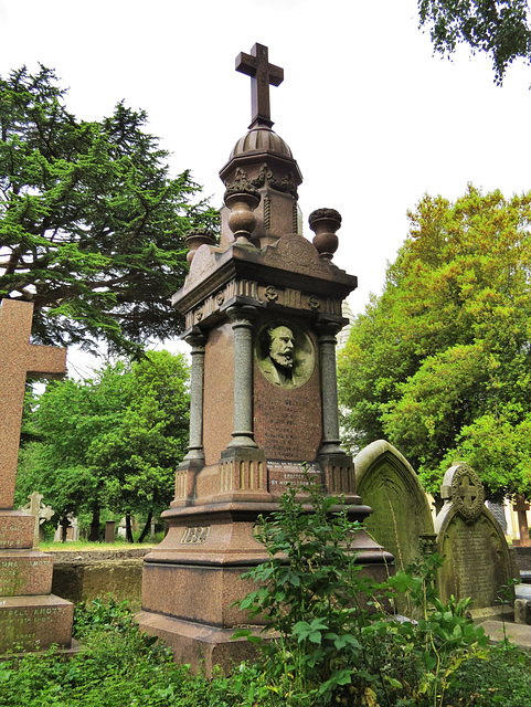 highgate west cemetery, london