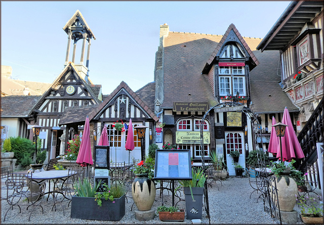 Dives-sur-Mer (14) 5 octobre 2018.Village d'art de Guillaume-le-Conquérant.