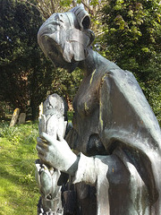 eaton hastings, berks,looking like a reused victory figure, frampton's memorial to lord faringdon +1920 and his wife