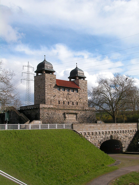 Die alte Schachtschleuse Henrichenburg ...