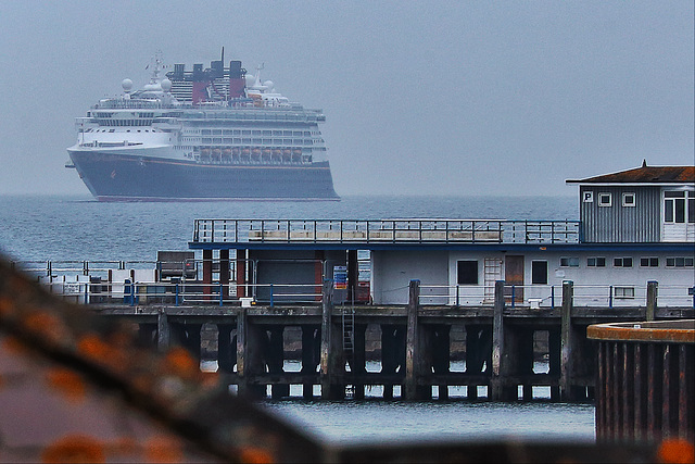 EOS 6D Peter Harriman 09 42 34 7980  DisneyMagic dpp hdr