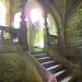 Escalier dans les ruines du château de La Rochebeaucourt
