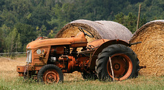 Vieux tracteur Renault