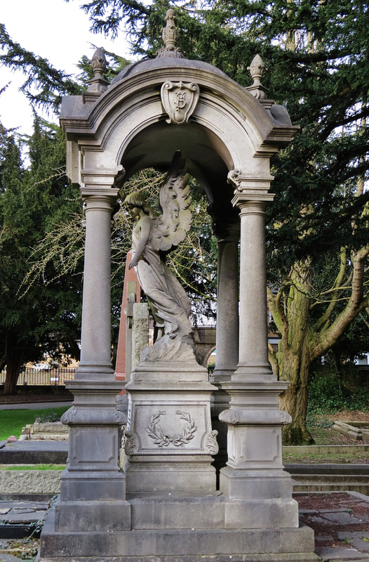 st. marylebone / east finchley cemetery, london