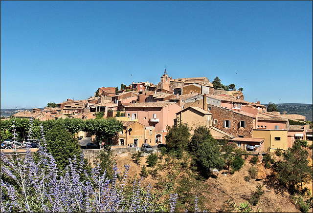 Roussillon (84) 10 juillet 2006.