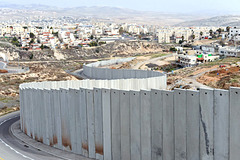 Israelo kaj la muro