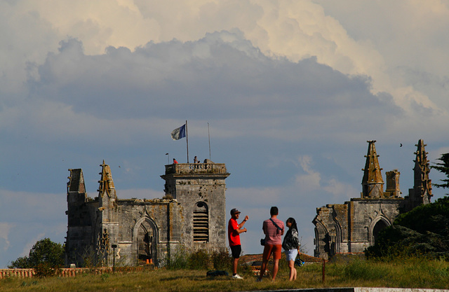 Citadelle de St Martin menacée par l'orage (Ile de Ré France)