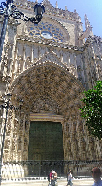 Sevilla puerta de la Catedral