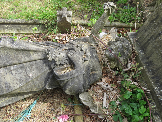 st pancras and islington cemetery, east finchley, london