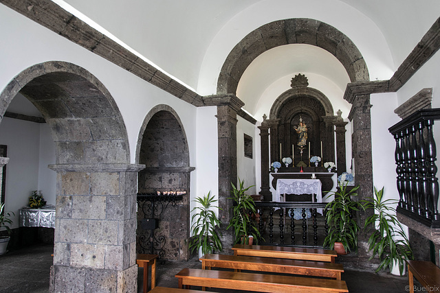 Vila Franca do Campo - Ermida de Nossa Senhora da Paz (© Buelipix)