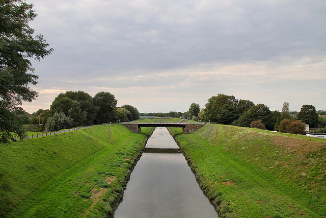 Blick auf die Emscher (Oberhausen-Buschhausen) / 6.09.2020