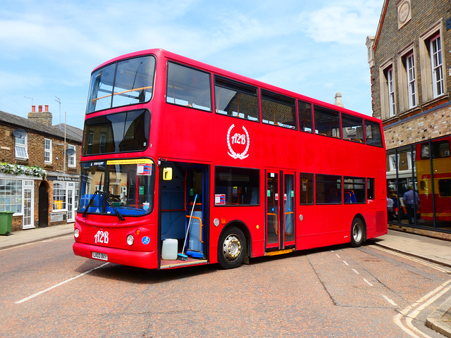 Fenland Busfest at Whittlesey - 15 May 2022 (P1110839)