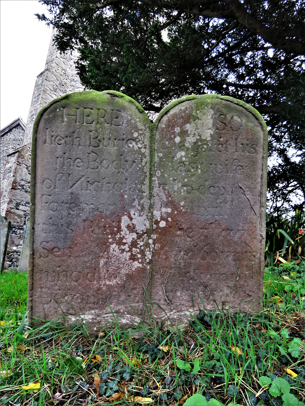 c18 gravestone of nicholas foreman, hernhill church, kent (3)