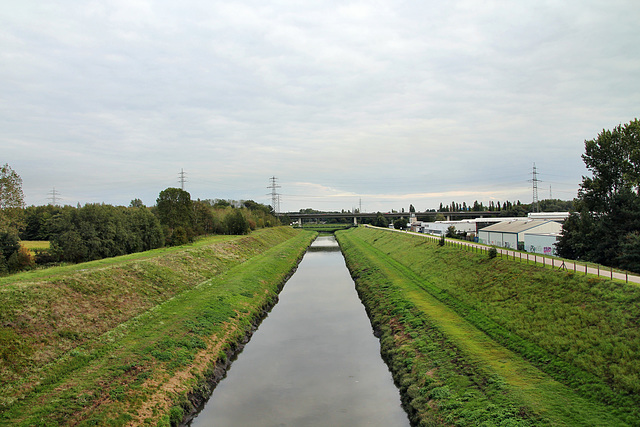 Die Emscher am "Grünen Pfad" (Oberhausen-Buschhausen) / 6.09.2020