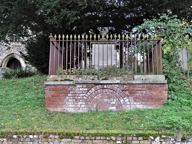 c19 tomb of elizabeth hill +1788 and relatives, hernhill church, kent