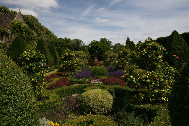 Malmesbury Abbey House Gardens