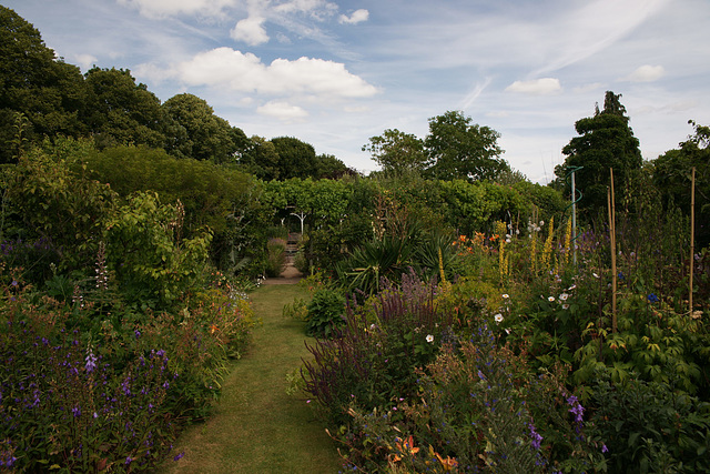 Malmesbury Abbey House Gardens