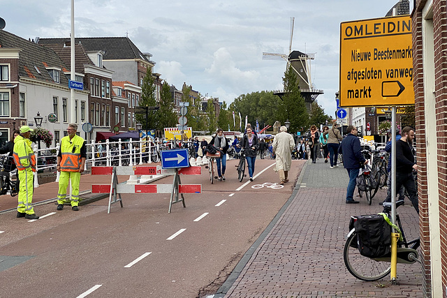 Market on the Nieuwe Beestenmarkt