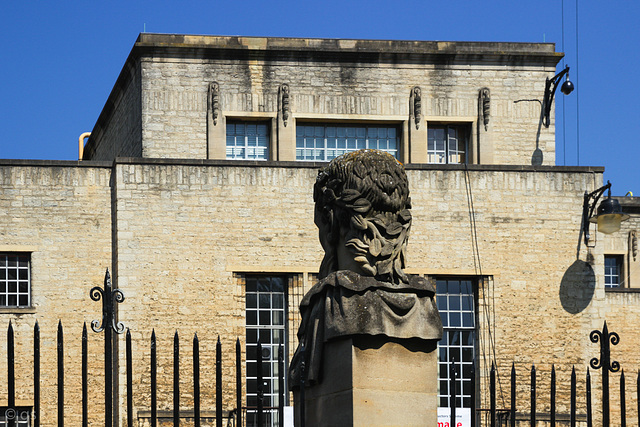 Sheldonian fence