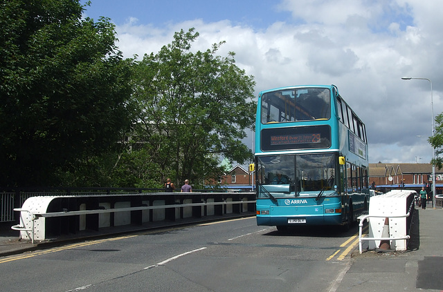 DSCF7677 Arriva 4181 (LJ51 DLY) in Northwich - 15 June 2017