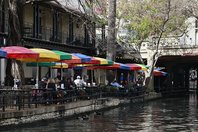 Riverwalk Cafe