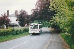 Lakeland Coaches T436 EBD at Little Mitton – 30 May 2001 (466-32A)