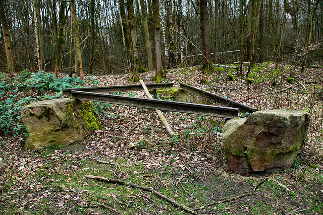 Kunstwerk aus Bahngleisen (Herne-Sodingen) / 22.02.2020