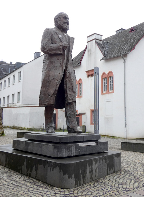 Trier- Statue of Karl Marx