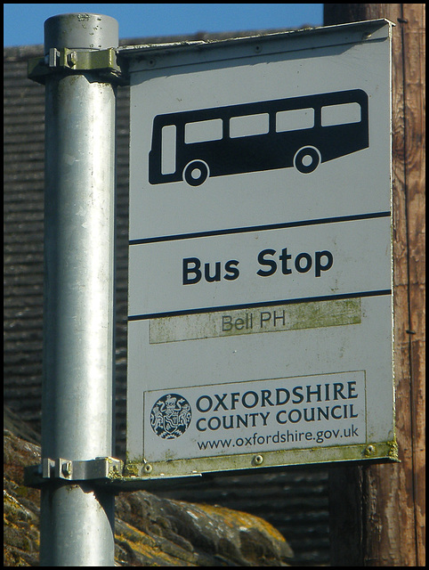 Hampton Poyle bus stop