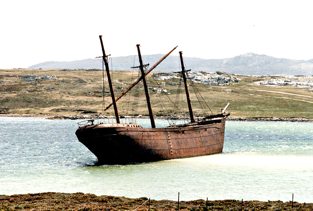 The Lady Elizabeth, Whalebone Cove - Port Stanley